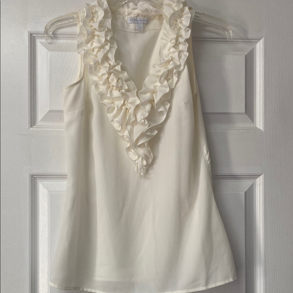 NY&Co Elegant Cream Ruffled Women's Top